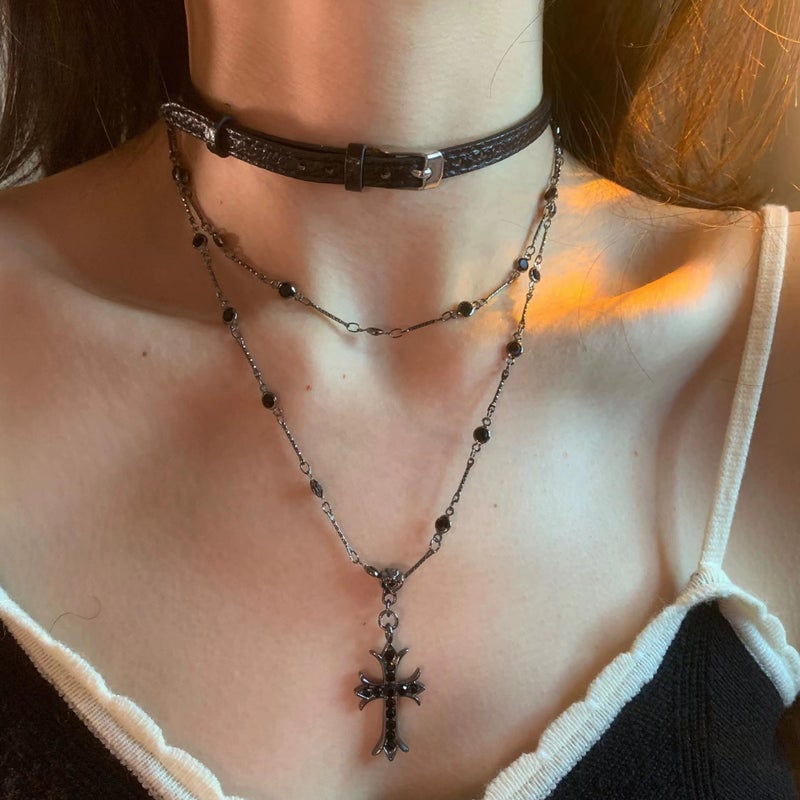 Stacked Black Cross Necklace For Women, Long Choker Collar, High-End Clavicle Chain Neck Chain, Sweet And Cool Neck Strap - Image 2